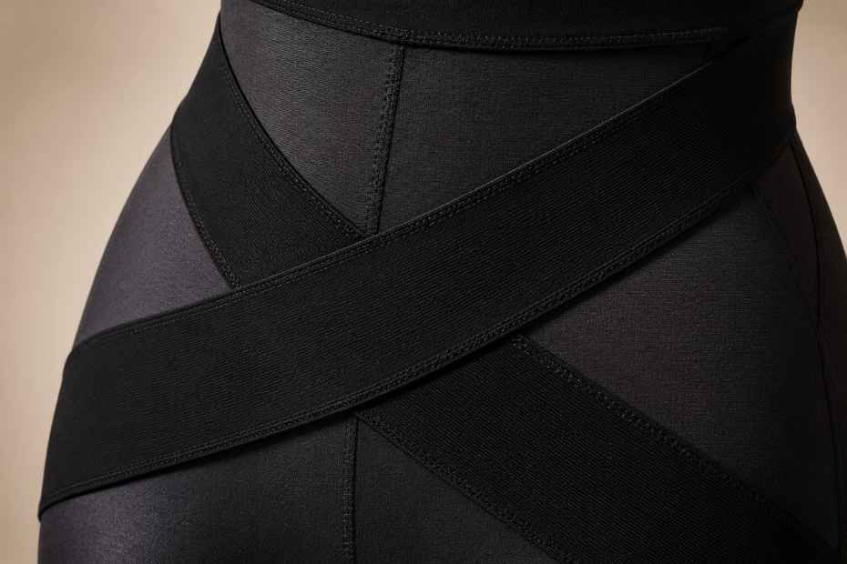 Detalle del textil y confección de faja short deportiva